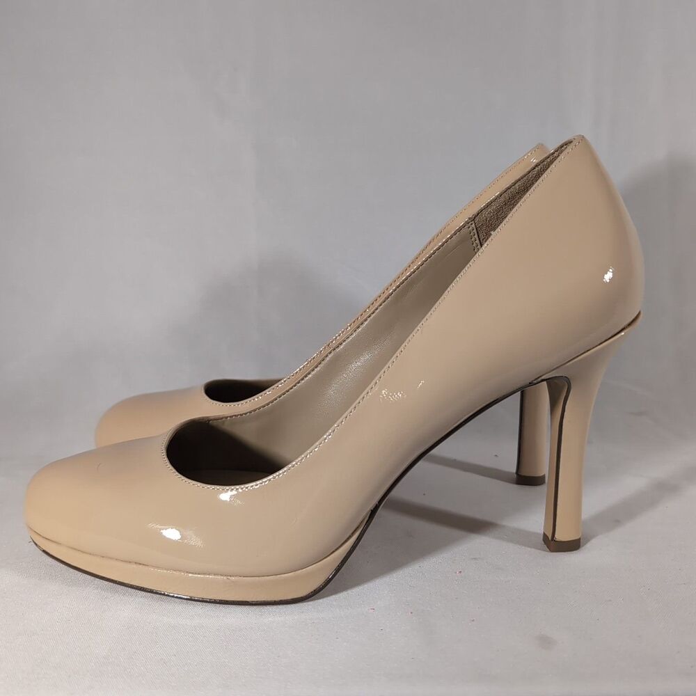 Naturalizer Women's 11W CELINA Pump Beige (Nude) Color Closed Toe Leather Upper - Picture 3 of 6